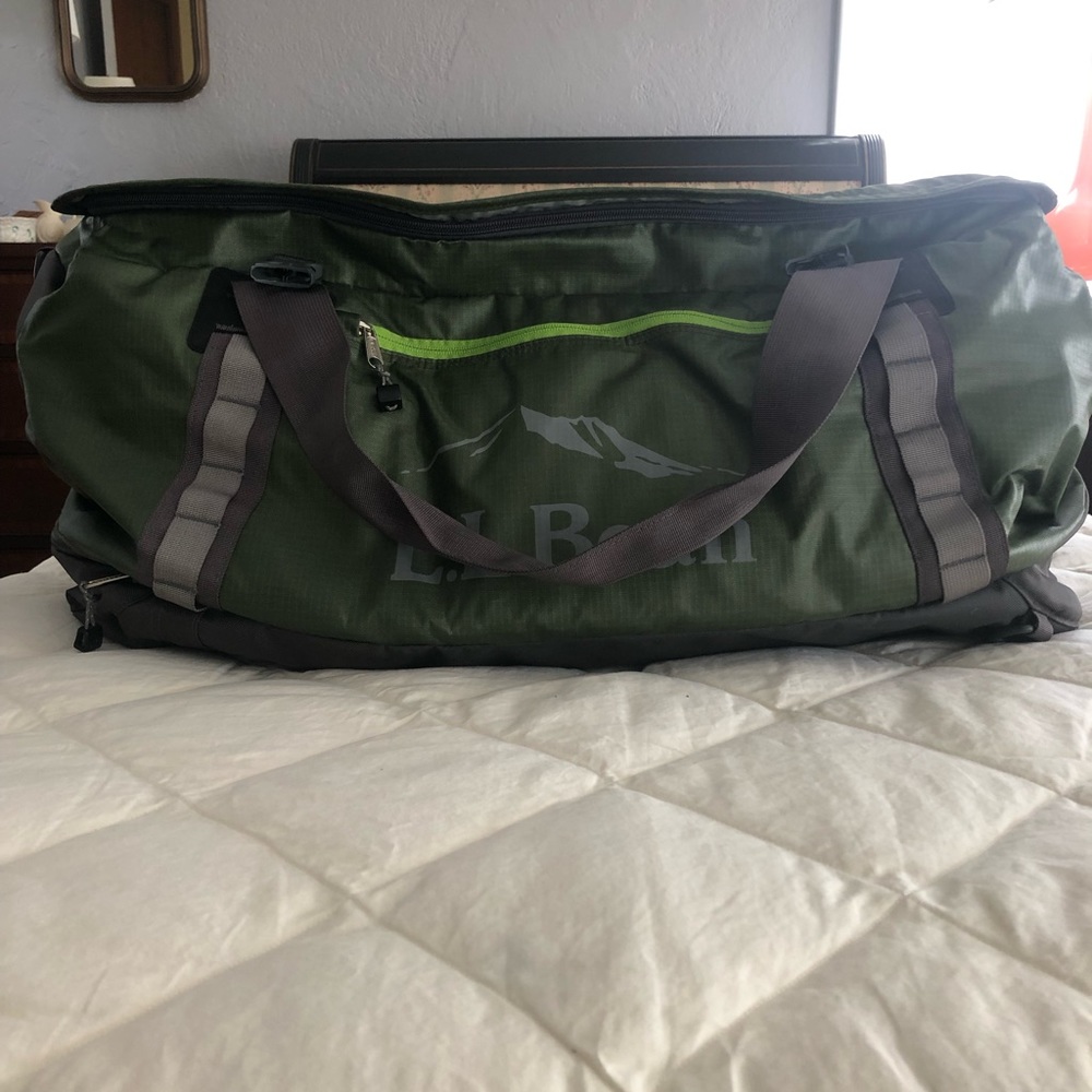 NWOT L.L. Bean Duffel Bag